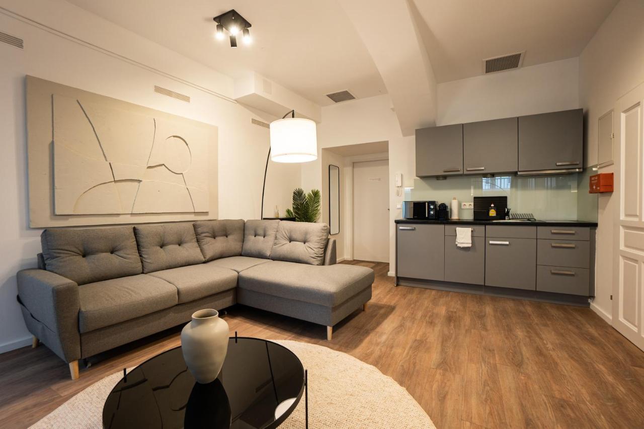 Stylish Apartment With Dedicated Working Space And Super King-Size Bed Located Between City Centre And Donau River Vídeň Exteriér fotografie