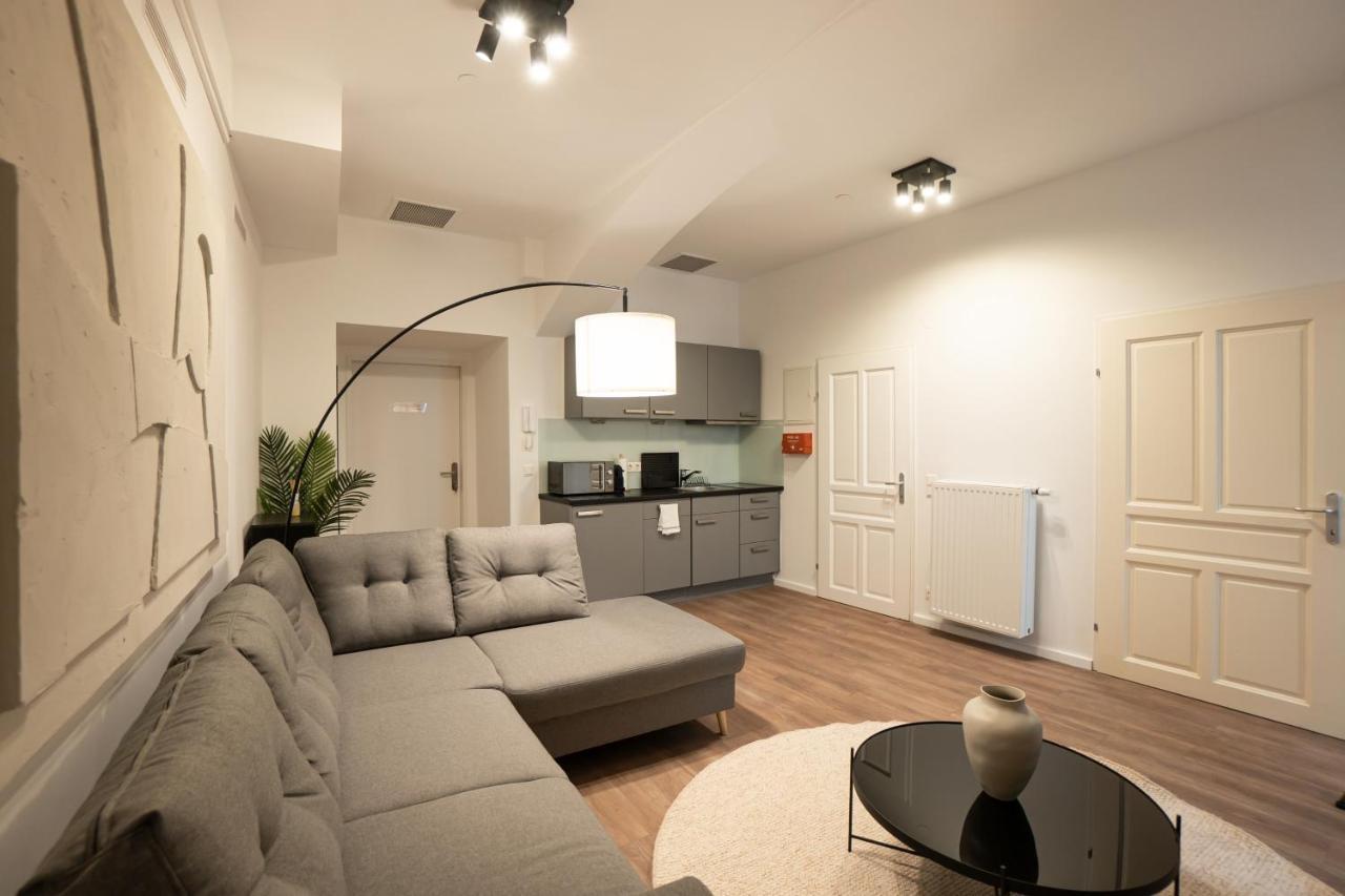 Stylish Apartment With Dedicated Working Space And Super King-Size Bed Located Between City Centre And Donau River Vídeň Exteriér fotografie